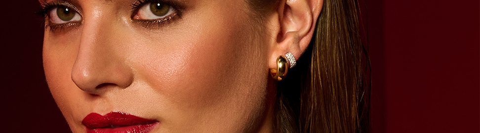 Gouden klapcreolen Gouden klapcreolen