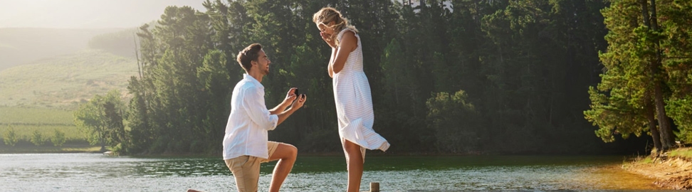 Gouden verlovingsring met diamant