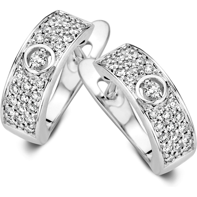 OP216912 14 karaat witgouden klapcreolen met 022 ct diamant